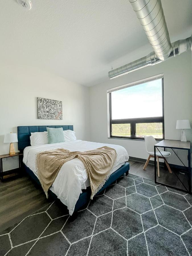 Sleepover 1Bd 1Ba Des Moines Apartments ภายนอก รูปภาพ