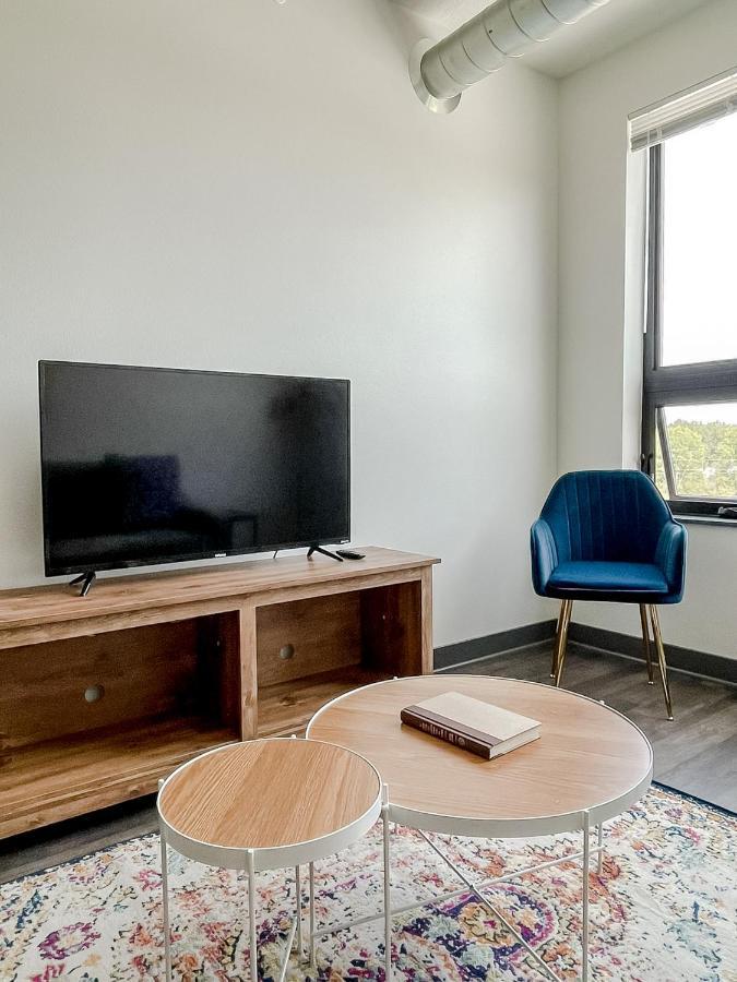 Sleepover 1Bd 1Ba Des Moines Apartments ภายนอก รูปภาพ