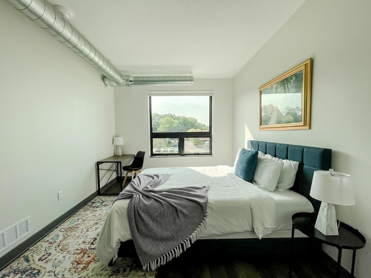 Sleepover 1Bd 1Ba Des Moines Apartments ภายนอก รูปภาพ