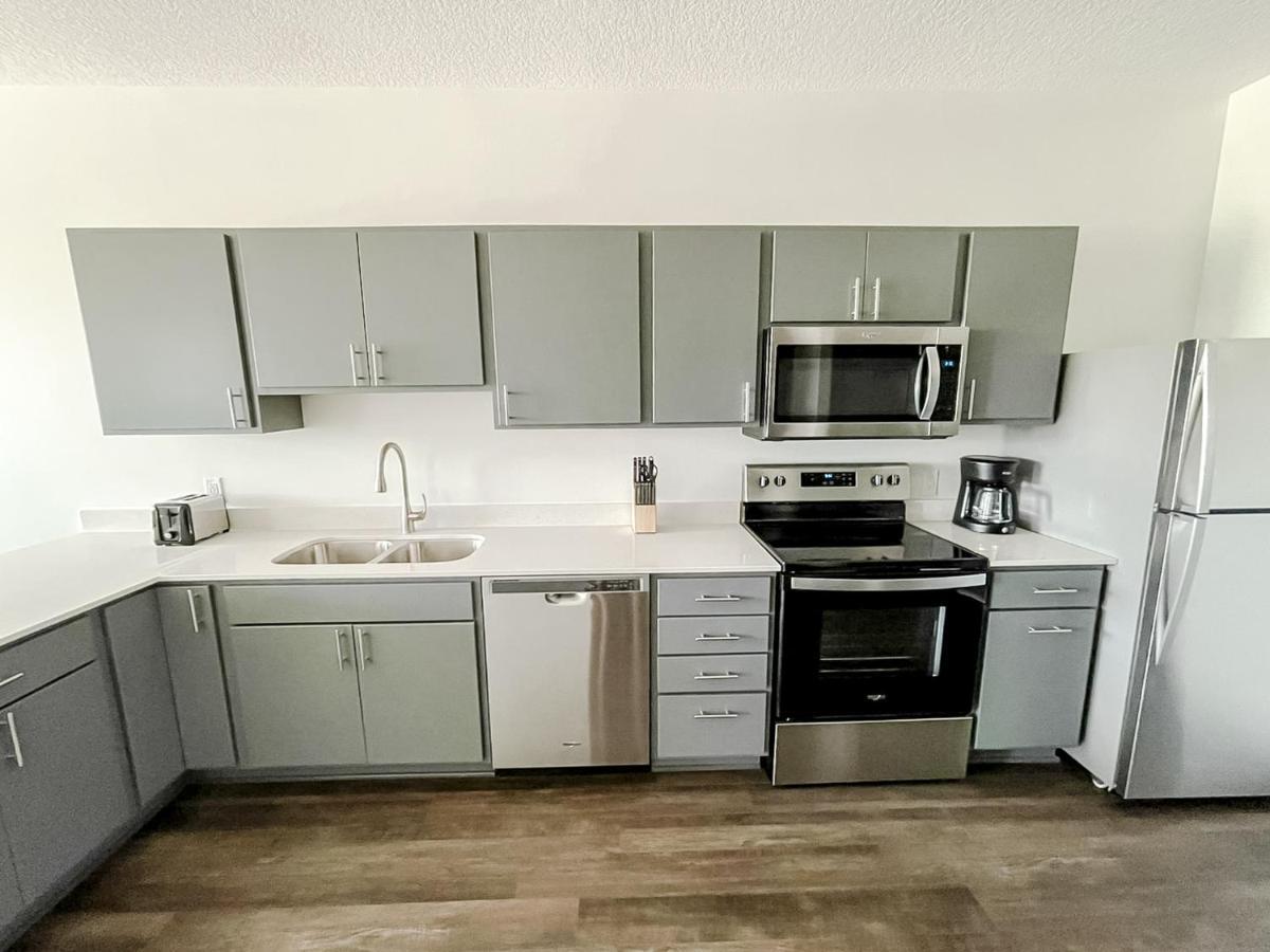 Sleepover 1Bd 1Ba Des Moines Apartments ภายนอก รูปภาพ