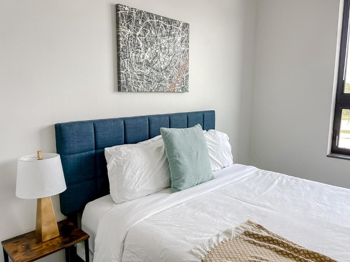 Sleepover 1Bd 1Ba Des Moines Apartments ภายนอก รูปภาพ