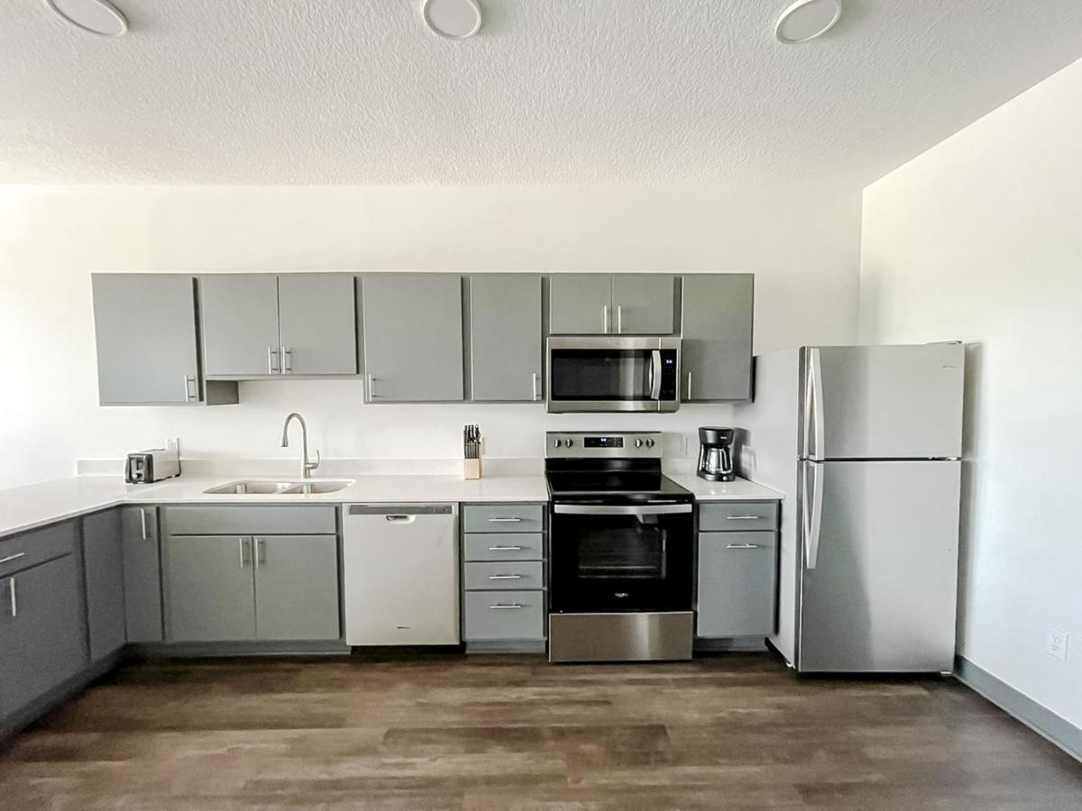 Sleepover 1Bd 1Ba Des Moines Apartments ภายนอก รูปภาพ