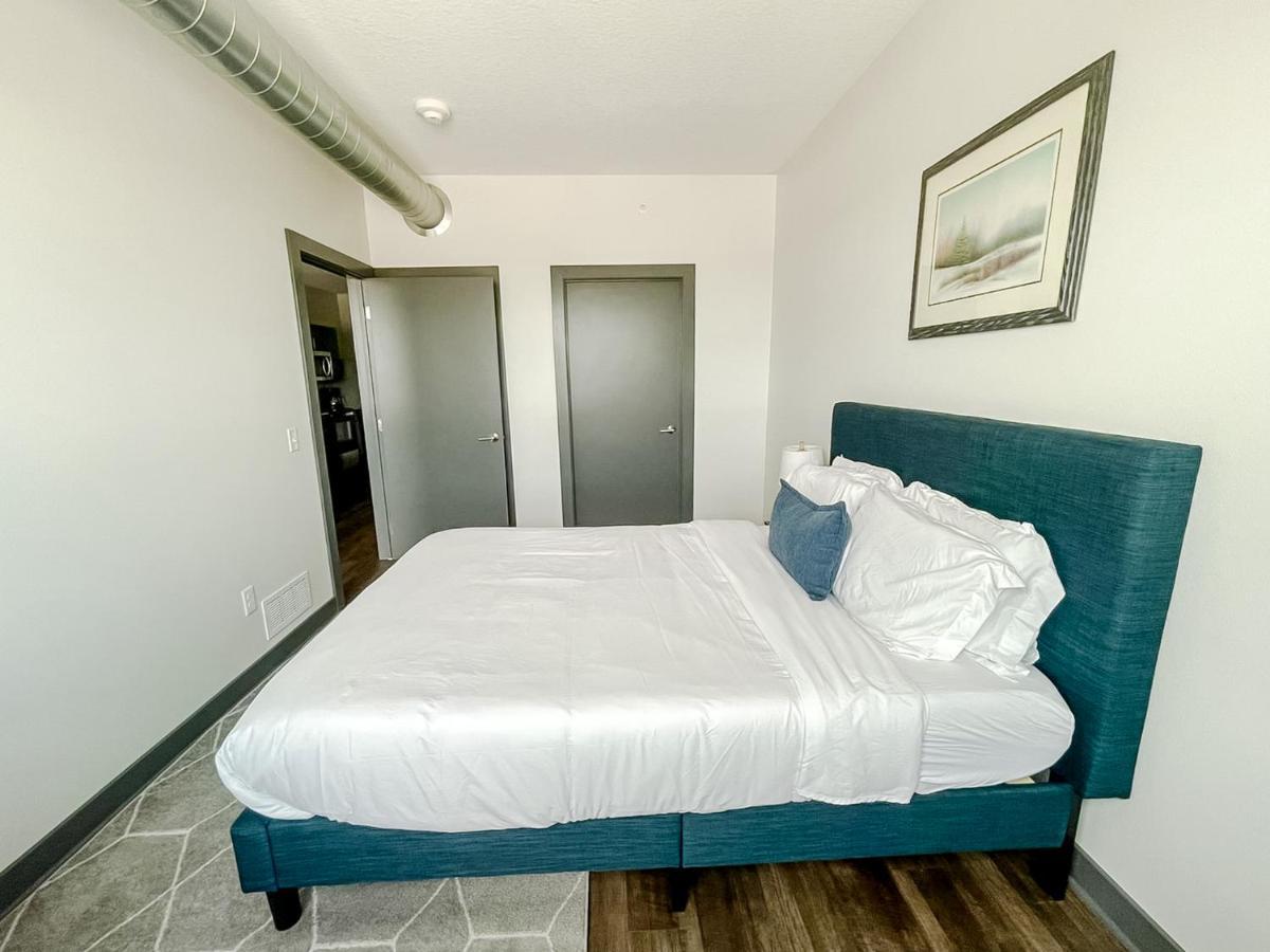 Sleepover 1Bd 1Ba Des Moines Apartments ภายนอก รูปภาพ