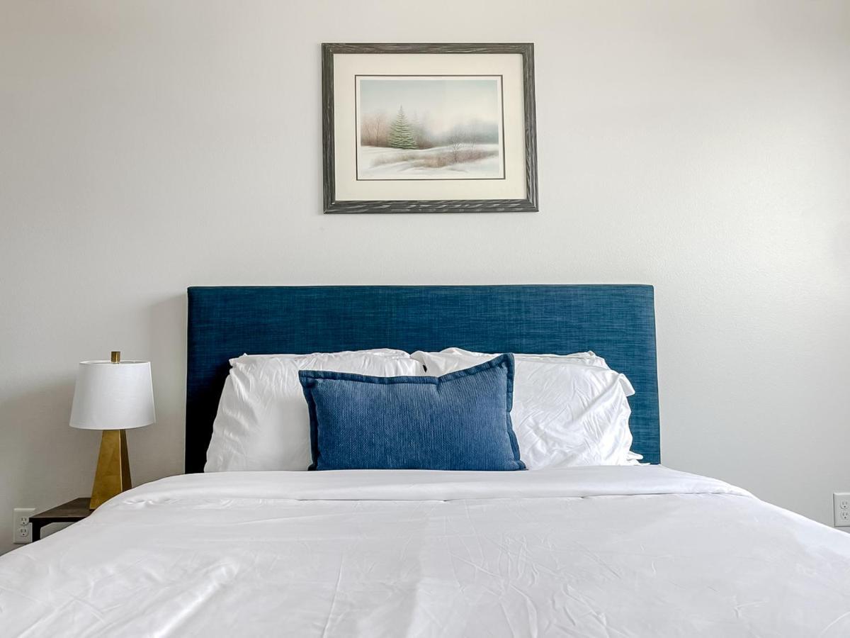 Sleepover 1Bd 1Ba Des Moines Apartments ภายนอก รูปภาพ
