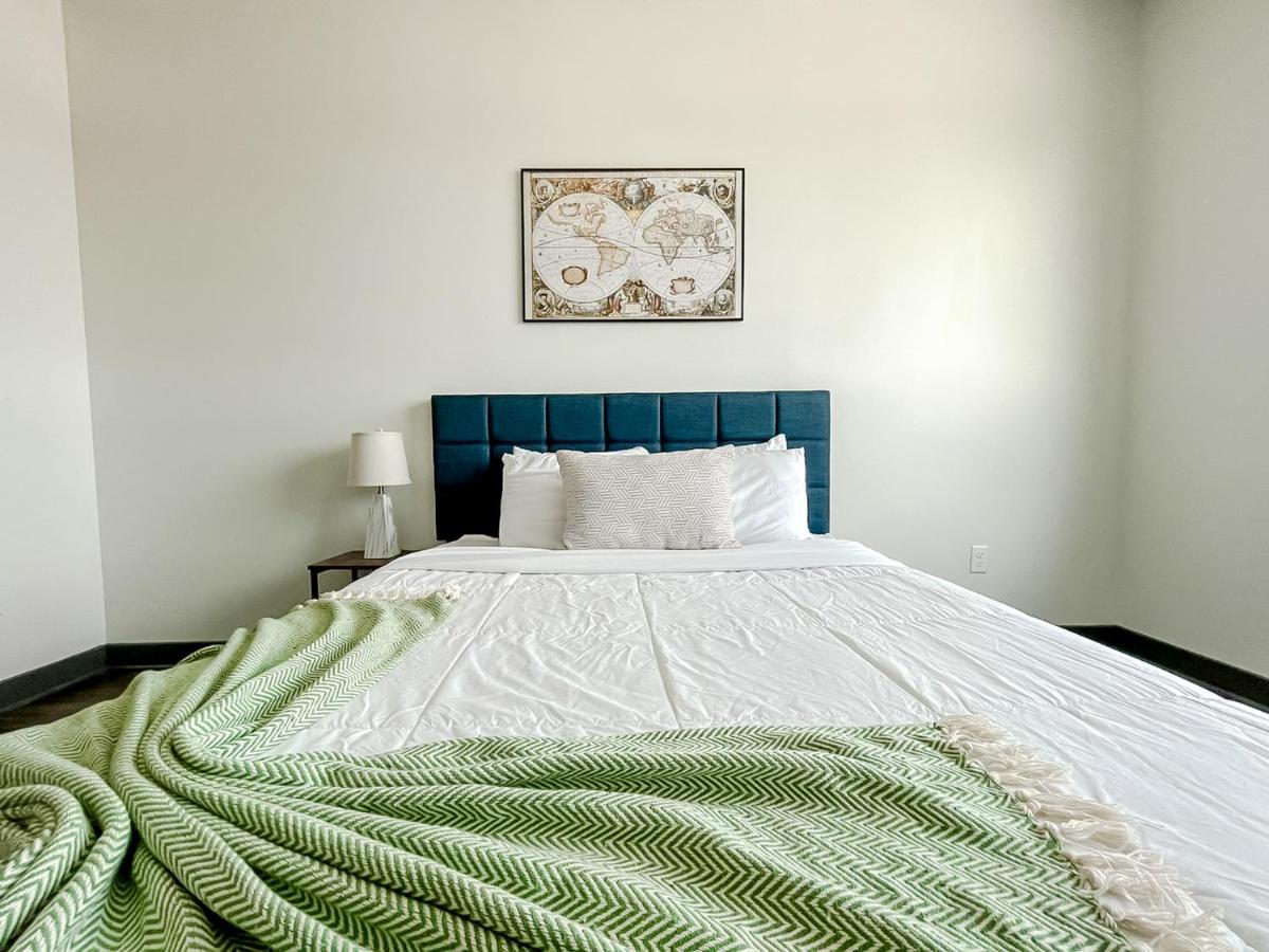 Sleepover 1Bd 1Ba Des Moines Apartments ภายนอก รูปภาพ