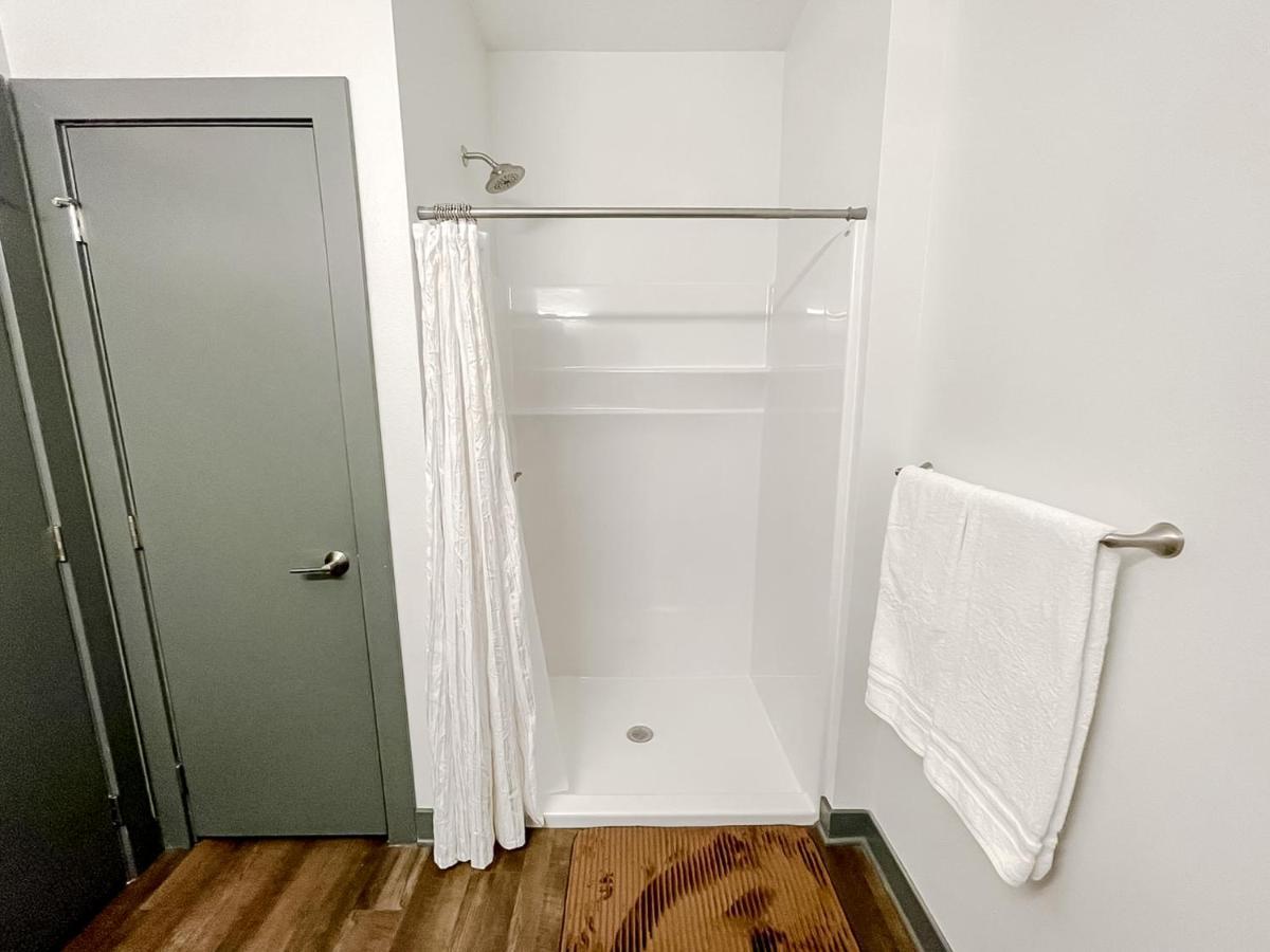 Sleepover 1Bd 1Ba Des Moines Apartments ภายนอก รูปภาพ