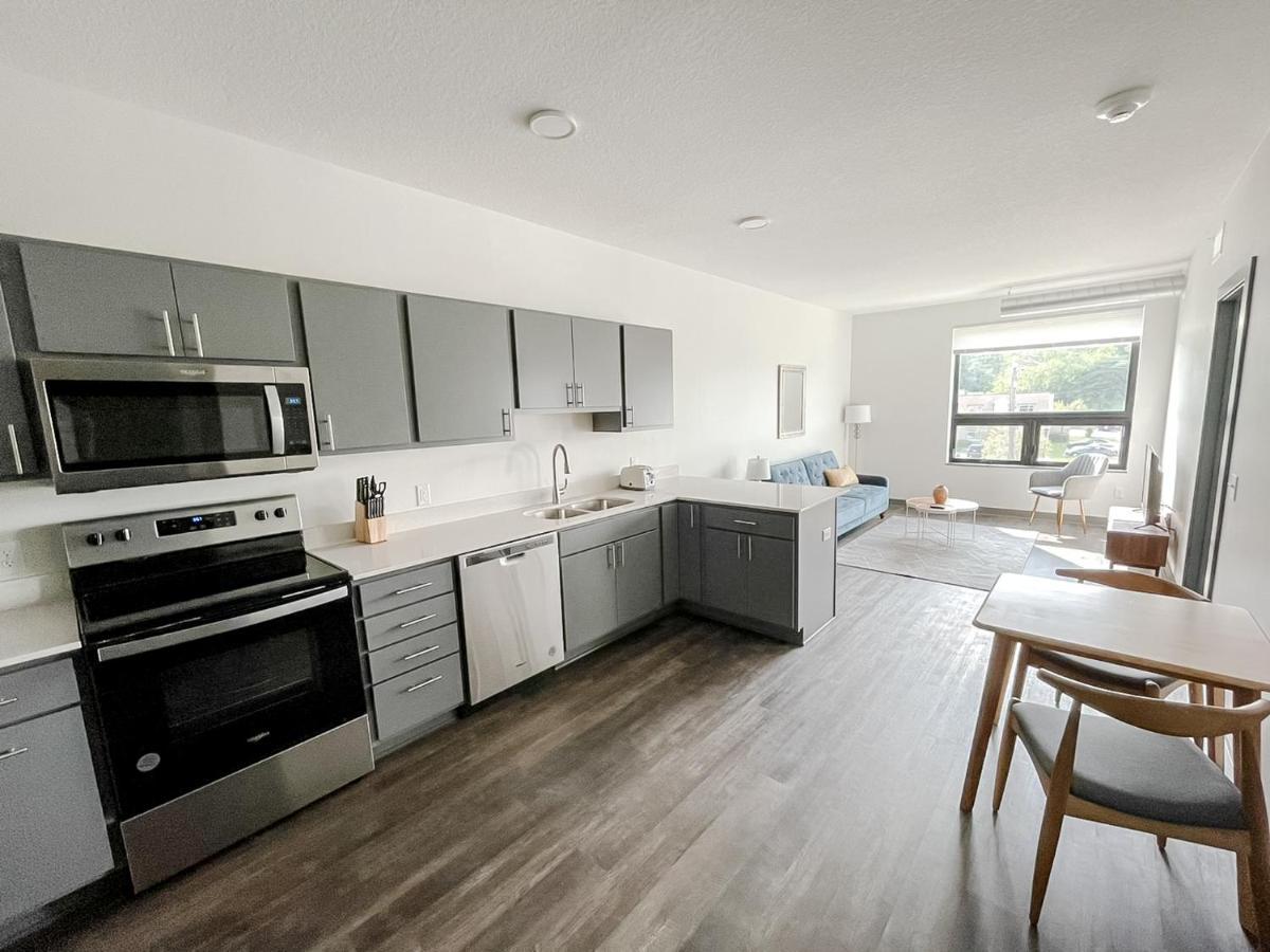 Sleepover 1Bd 1Ba Des Moines Apartments ภายนอก รูปภาพ