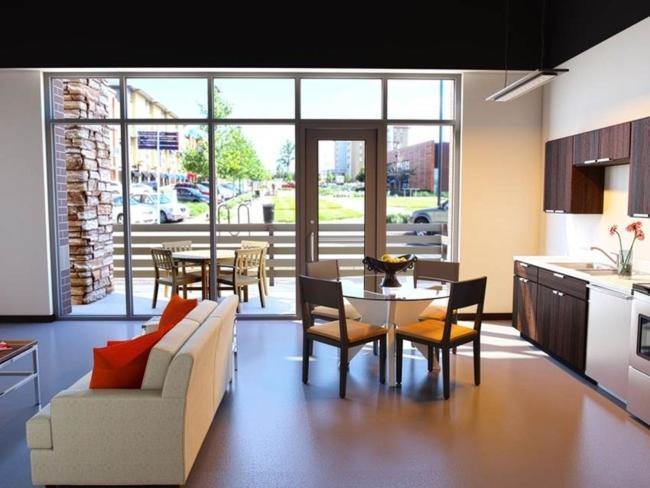Sleepover 1Bd 1Ba Des Moines Apartments ภายนอก รูปภาพ