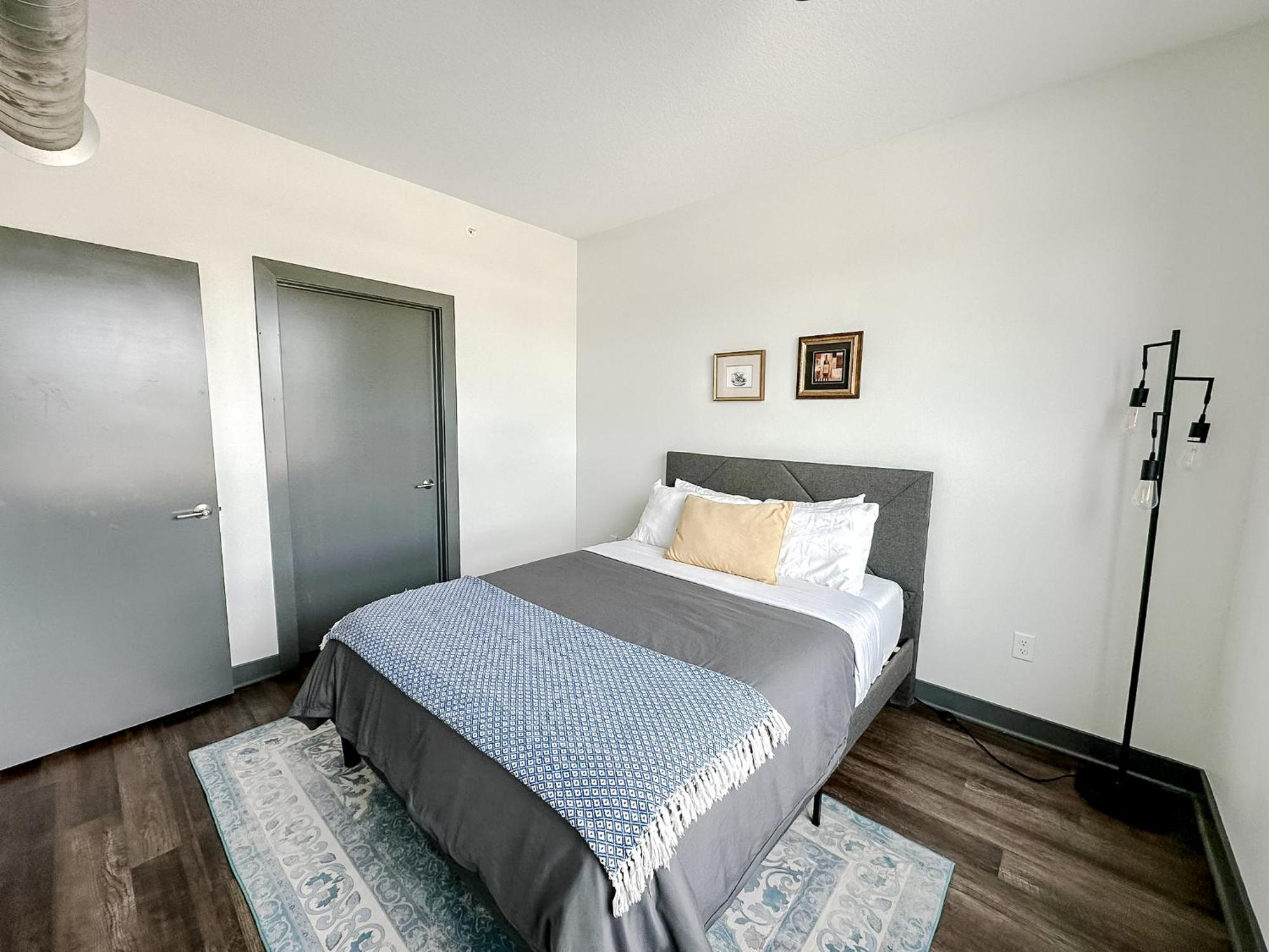 Sleepover 1Bd 1Ba Des Moines Apartments ภายนอก รูปภาพ